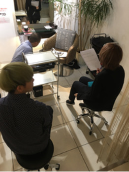 朝の勉強！  池袋美容院HAAAT_20170505_1