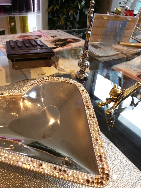 キラキラ☆彡 池袋 美容室 HAAAT