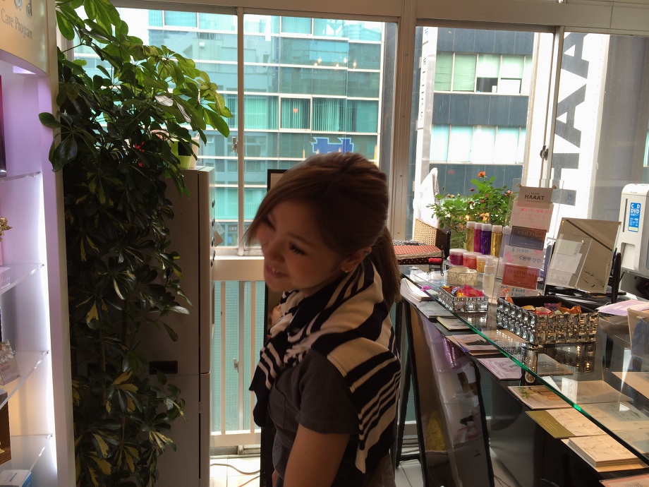 YES!? フォー！？０００