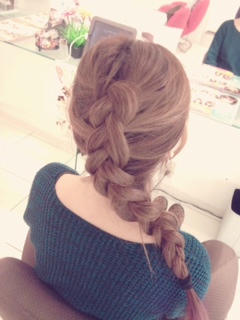 編みこみ☆エルサヘア♡　　　　　　　　　　　　池袋美容室　HAAAT　東口店