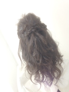 海外セレブ風☆ヘアアレンジ☆無造作ハーフアップ