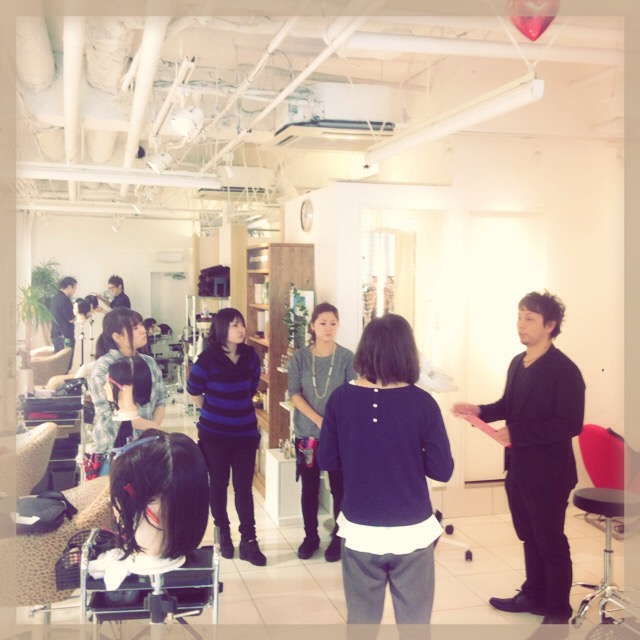 朝練！！！　　　　　　　　　　　　　　池袋美容室　ＨＡＡＡＴ　東口店