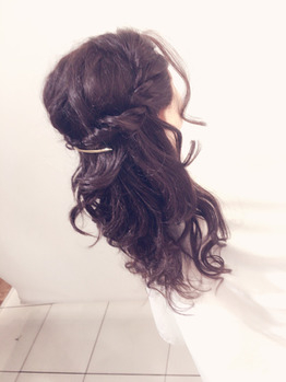 ハーフアップで女度アップ！！