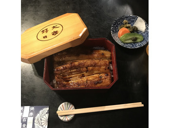 初！成田山でうなぎ食べてきました！