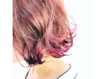 裾カラーでアクセント！