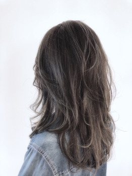 バレイヤージュカラー