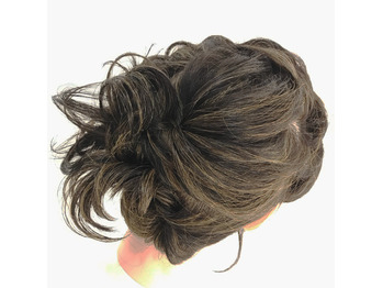 普通のヘアカラーに飽きたらハイライトもオススメ！