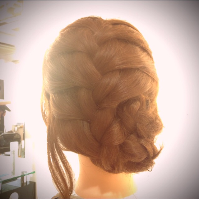 梅雨時期におすすめのアレンジ★　　池袋美容室ＨＡＡＡＴ　東口店　　　　