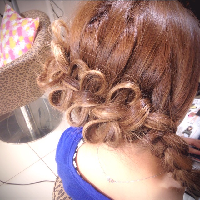 おリボンヘア☆　　　　　　　池袋美容室　ＨＡＡＡＴ　東口店