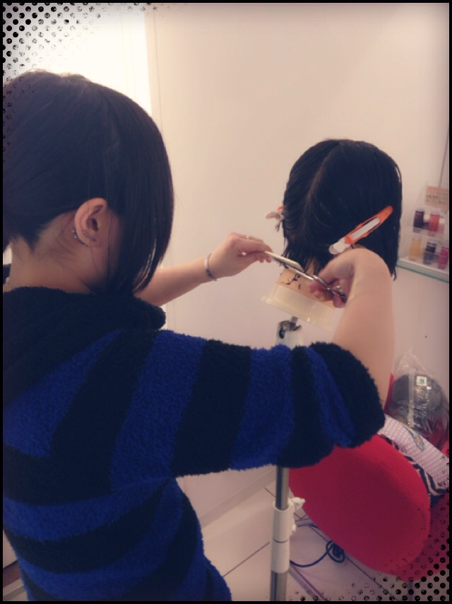 カット☆高橋塾　　　　　　　　　　　　　　　池袋美容室　ＨＡＡＡＴ　東口店