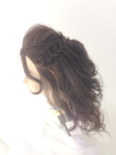 海外セレブ風☆ヘアアレンジ☆無造作ハーフアップ